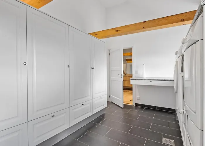 In Janderup Vestj With Sauna Feriehus